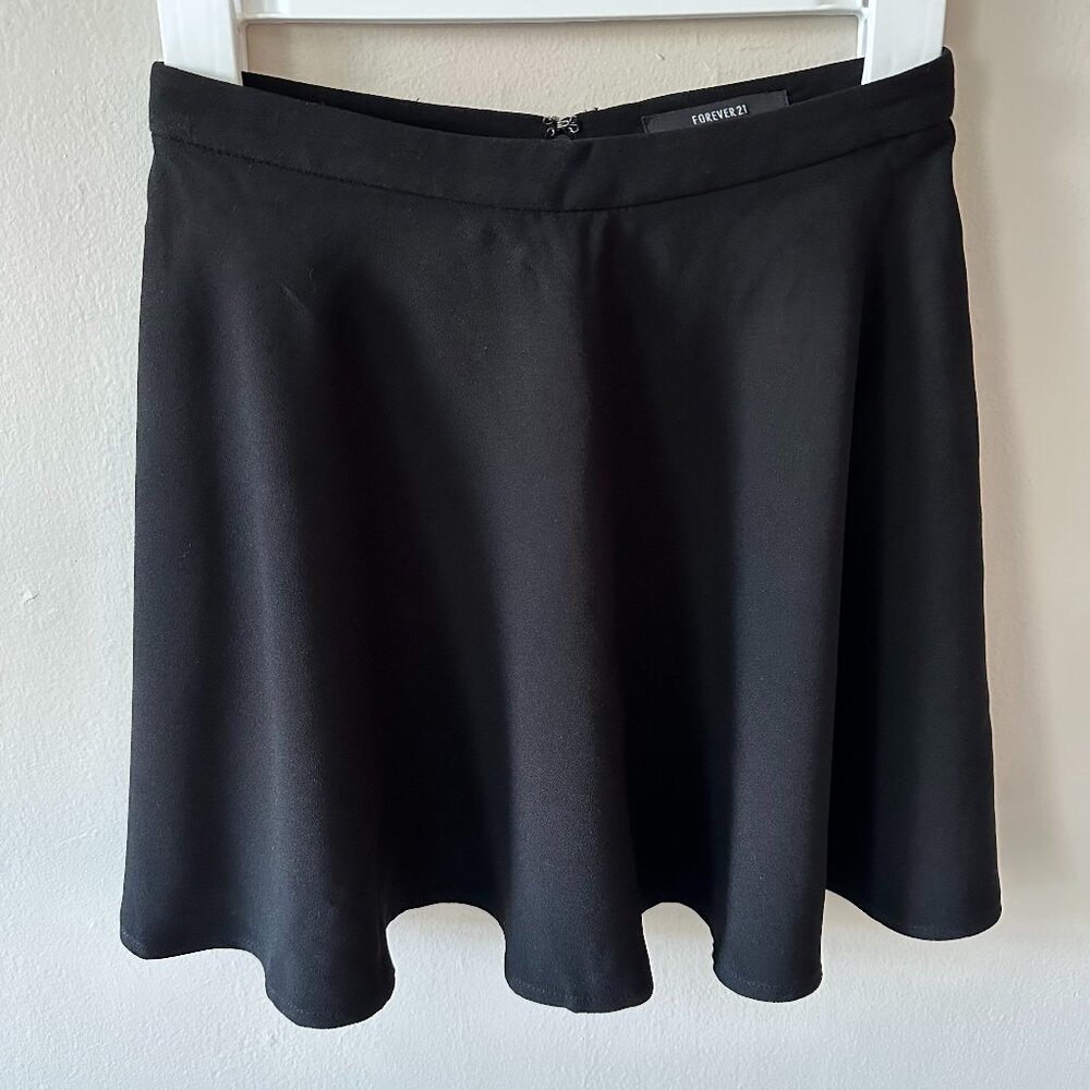 Forever 21 Black Satin Circle Mini Skirt – High Waist Flowy A-Line